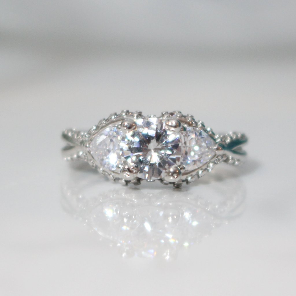 Stunning Sparkling Diamond Bling Engagement Ring 8